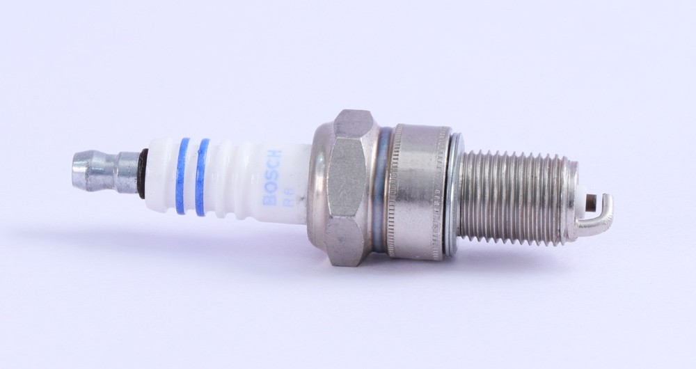 Spark plug sales for maruti 800
